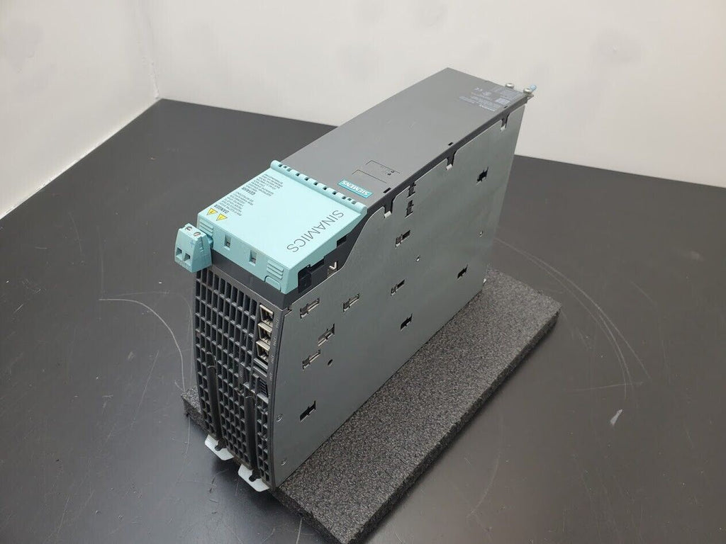 Siemens Smart Line Module 6SL3130-6TE21-6AA3 3PH 380-480V 16kW DC 600V 27A S120