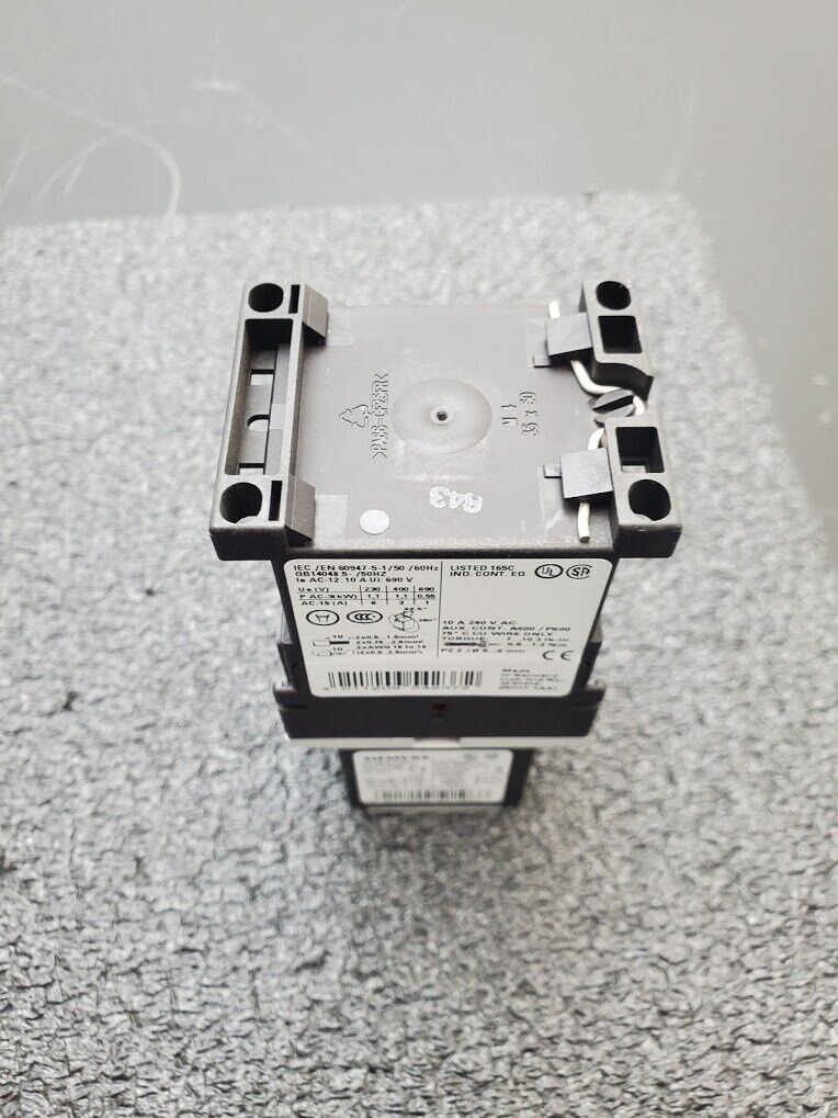 Siemens 3RH1271-1BB40 3PH Control Contactor Relay 24V DC Coil Size S00 DIN Rail