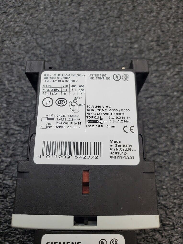 Siemens 3RH1271-1BB40 3PH Control Contactor Relay 24V DC Coil Size S00 DIN Rail