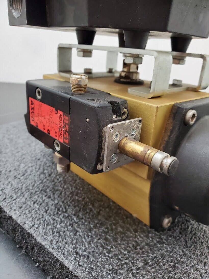 Moniteur Sentinel AMYB-5120 Sirca AP4 Pnumatic Rotary Value Operator Dual Act. B
