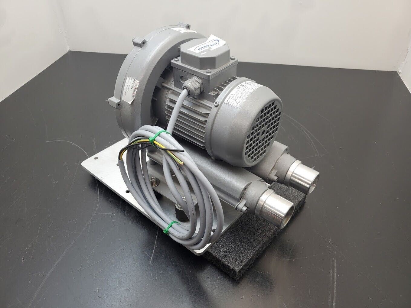 Rubin 90 Briwa Tec Vacuum Regen Regenerative Blower 3PH 240V 0.5kW 166mbar 64cfm
