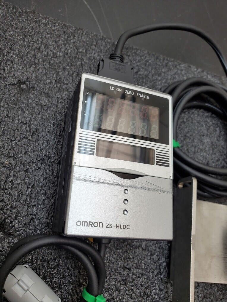 Omron ZS-HLDC41 Smart Sensor Controller + ZS-LD20T Laser Distance Meter Sensor