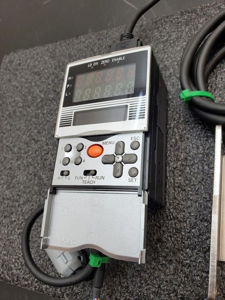 Omron ZS-HLDC41 Smart Sensor Controller + ZS-LD20T Laser Distance Meter Sensor