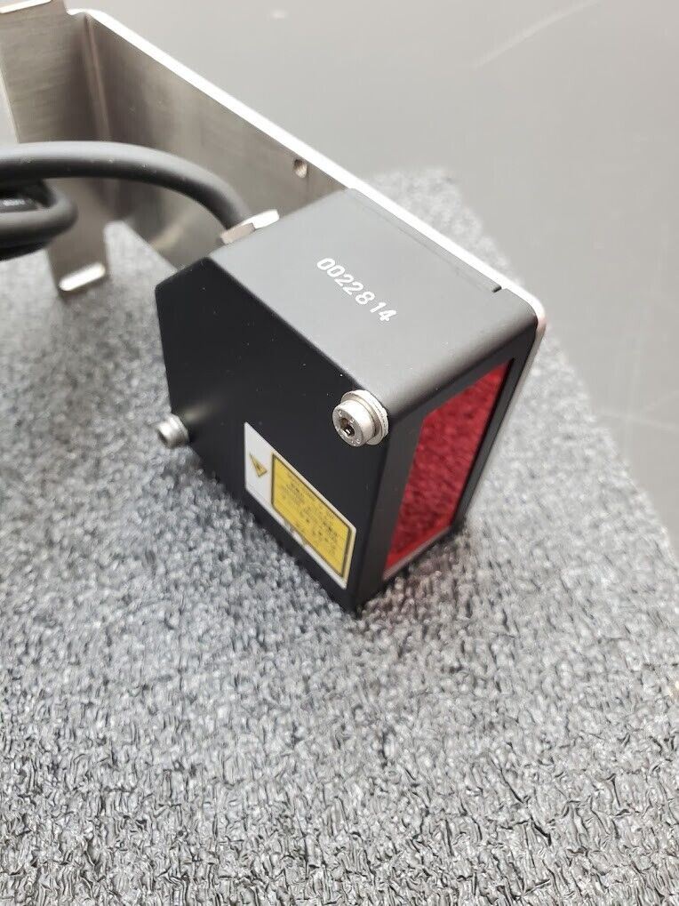 Omron ZS-HLDC41 Smart Sensor Controller + ZS-LD20T Laser Distance Meter Sensor