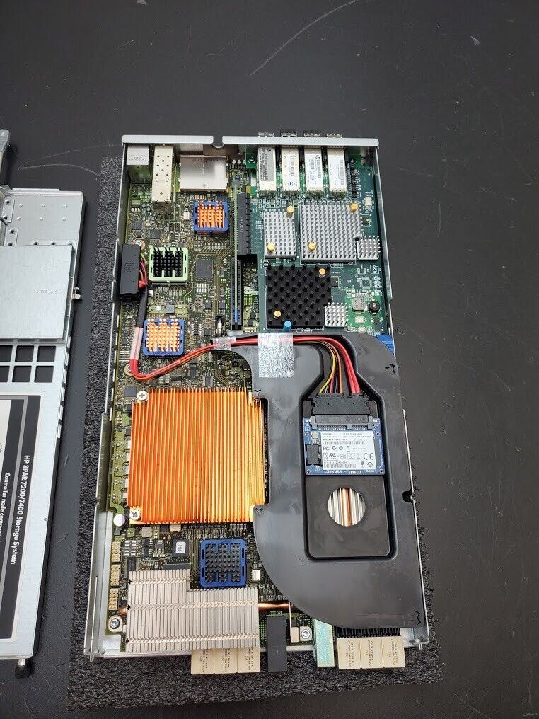 HP 3PAR 7400 STORESERV Storage Node Controller QR483-63001 4x 8Gb FC Rev D1
