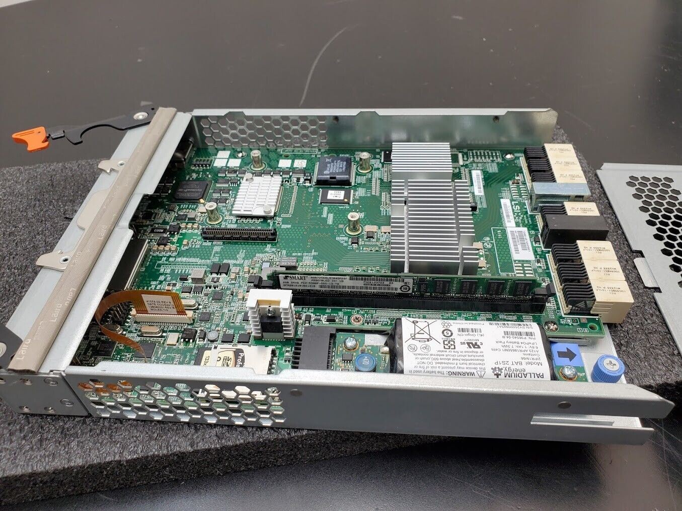 IBM DS3500 SAS Drive Module Interface I/F-6 Storage Controller 68Y8481 69Y2928