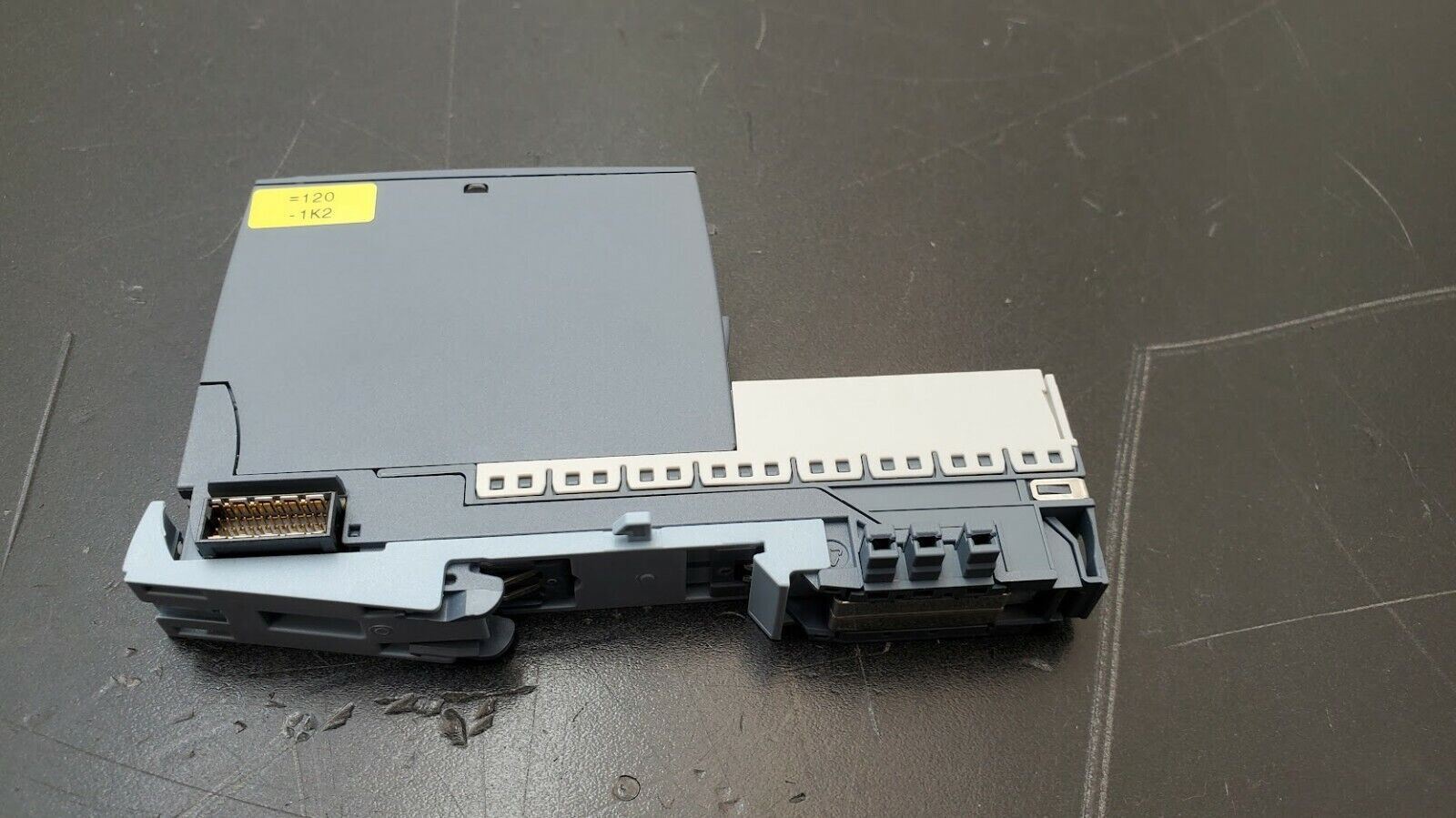 Siemens 6ES7 131-6BH00-0BA0 DI 16x24VDC ST Digital Input w/ 6ES71936BP000DA0