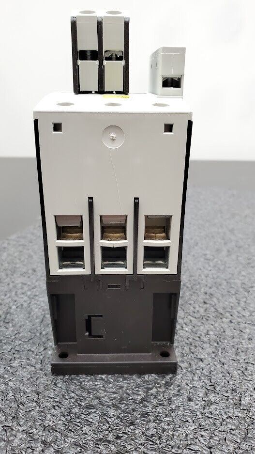 EATON DIL M65 XTCE065D Contactor 220/240V 50/60Hz 65 Amp 3-Pole w DIL M150-XHI11