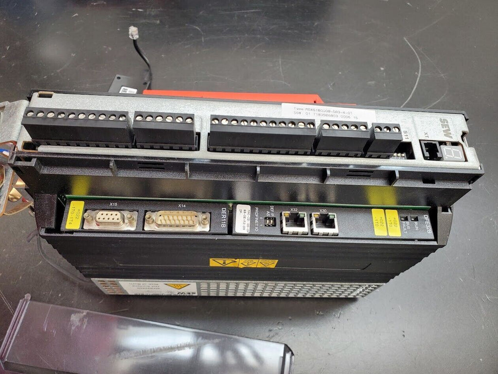 SEW EURODRIVE Movidrive VFD MDX61B0008-5A3-4-0T .75kW 500V BW090-P52B DBG60B-01