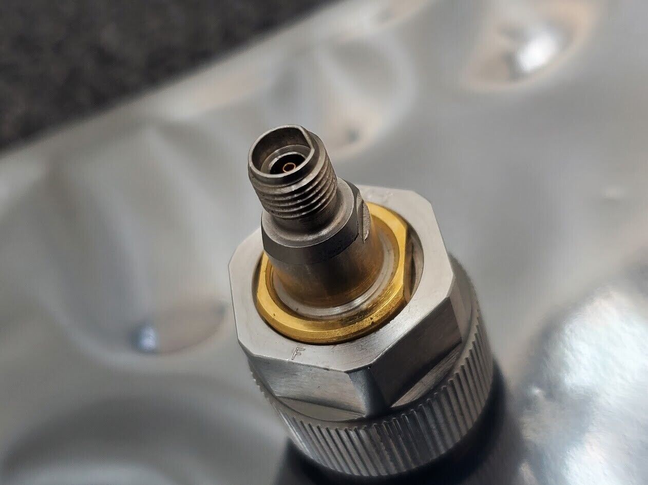 Pasternack Precision 2.92mm Female to 7mm Adapter 50 Ohm DC-18 GHz PE9323