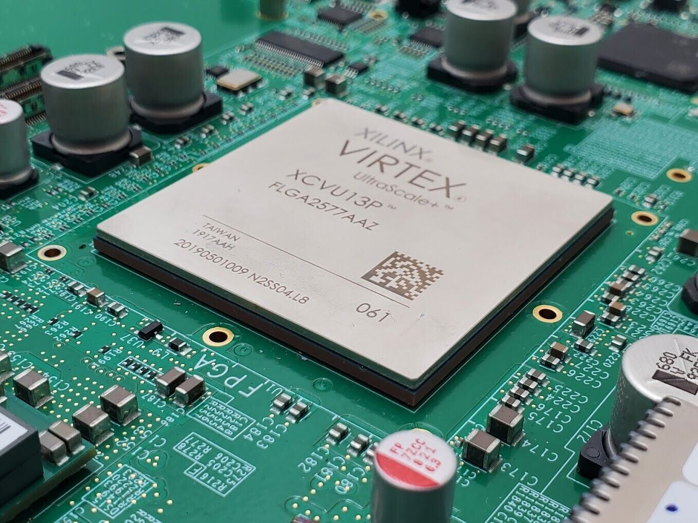 Xilinx Virtex Ultrascale+ XCVU13P FLGA2577AAZ On Board