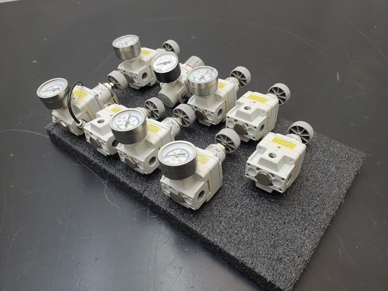 SMC Pneumatic Air Regulator Lot of 9 Used IR2000-N02 150PSI in 1-30PSI Out