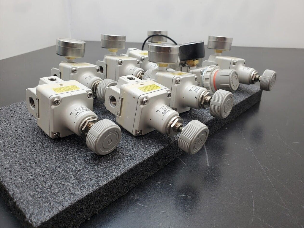 SMC Pneumatic Air Regulator Lot of 9 Used IR2000-N02 150PSI in 1-30PSI Out