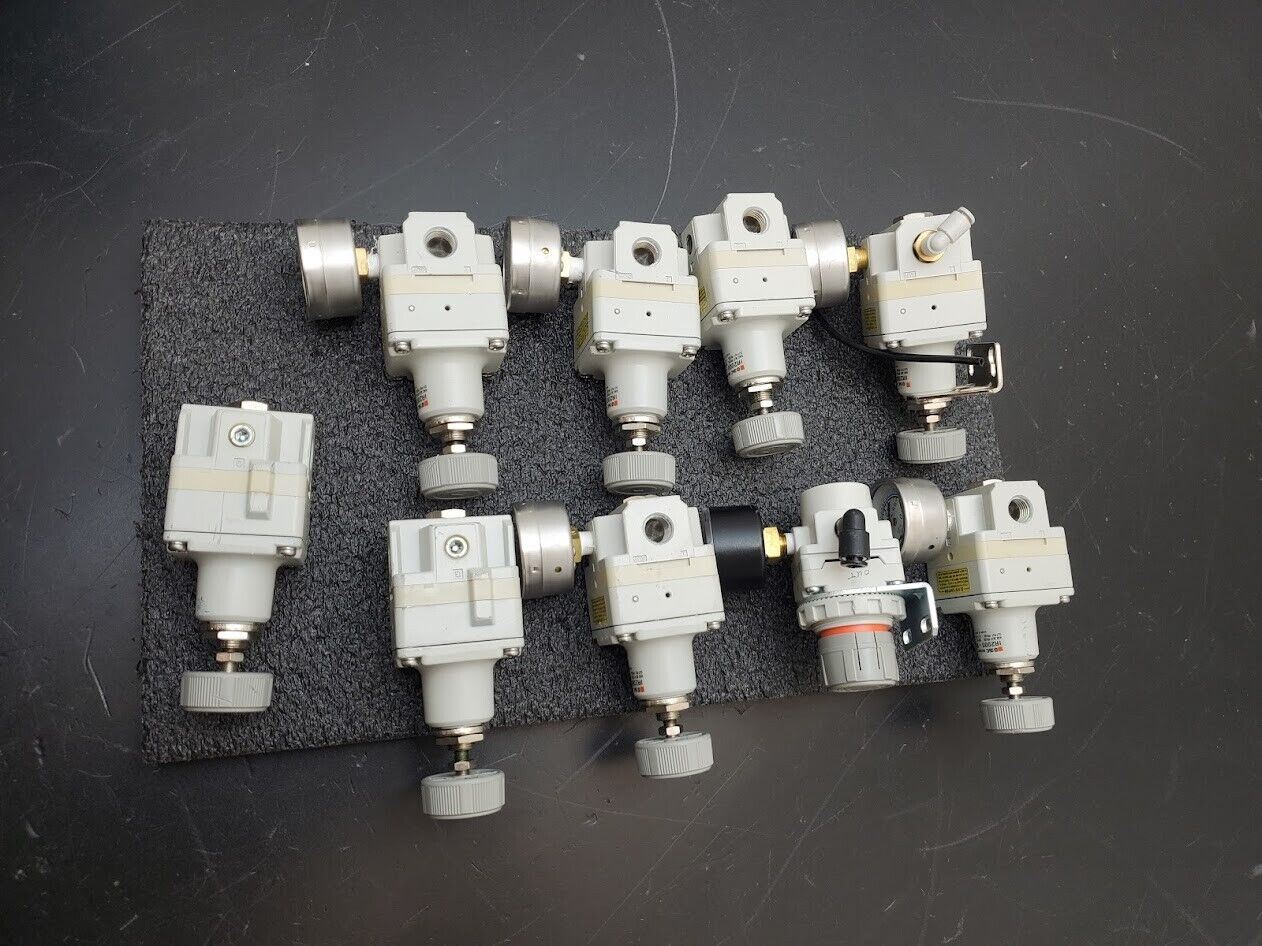 SMC Pneumatic Air Regulator Lot of 9 Used IR2000-N02 150PSI in 1-30PSI Out
