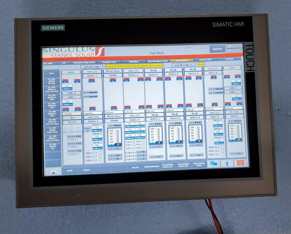SIEMENS SIMATIC HMI TP1200 Comfort Panel 12 in. Touch Screen 6AV2 124-0MC01-0AX0