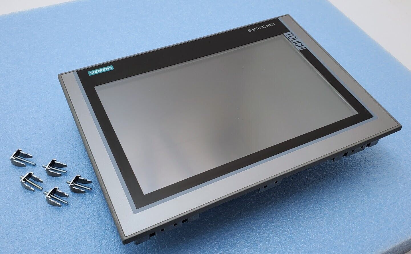 SIEMENS SIMATIC HMI TP1200 Comfort Panel 12 in. Touch Screen 6AV2 124-0MC01-0AX0