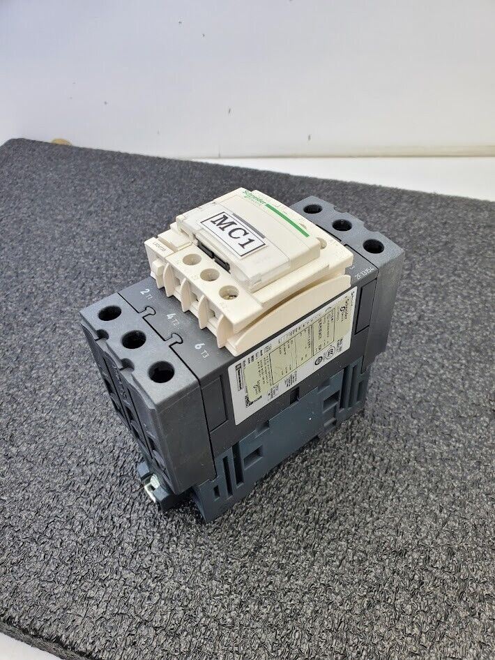 Square D Schneider Electric LC1D65A G7 12-24V Coil 65 AMP 3 Pole Contactor