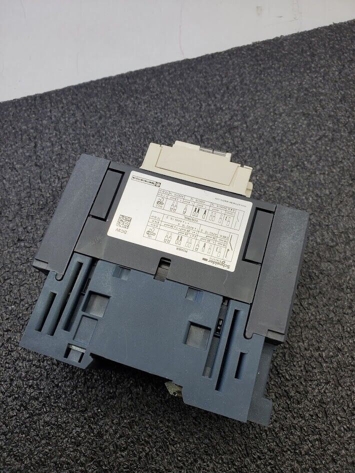 Square D Schneider Electric LC1D65A G7 12-24V Coil 65 AMP 3 Pole Contactor