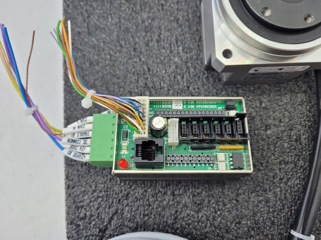 Harmonic Drive Systems AC 24V Servo Actuator FHA-14C-50-US200-E w/control board