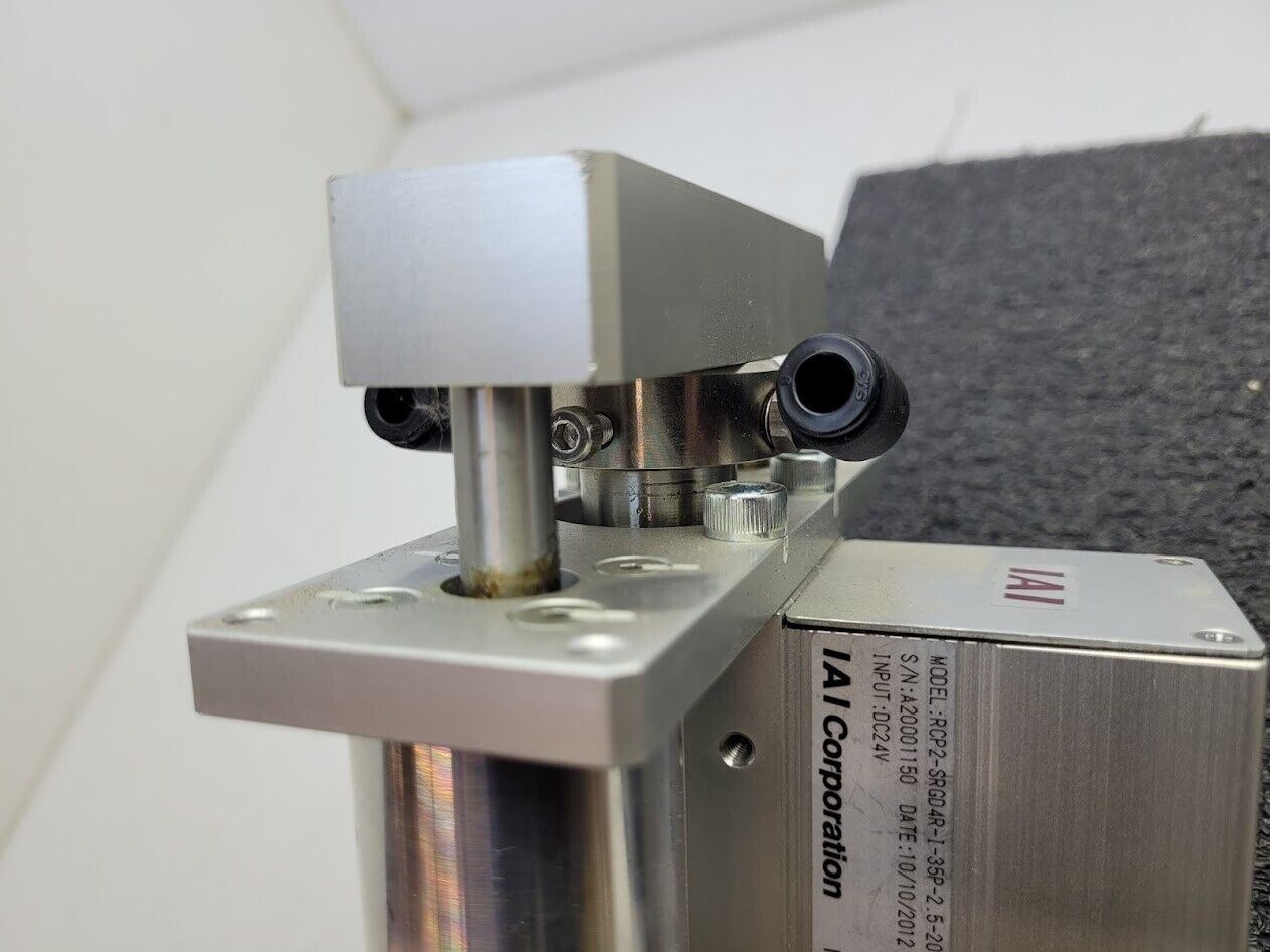 IAI RCP2-SRGD4R Robo Cylinder Guided Linear Actuator With Servo Motor Controller
