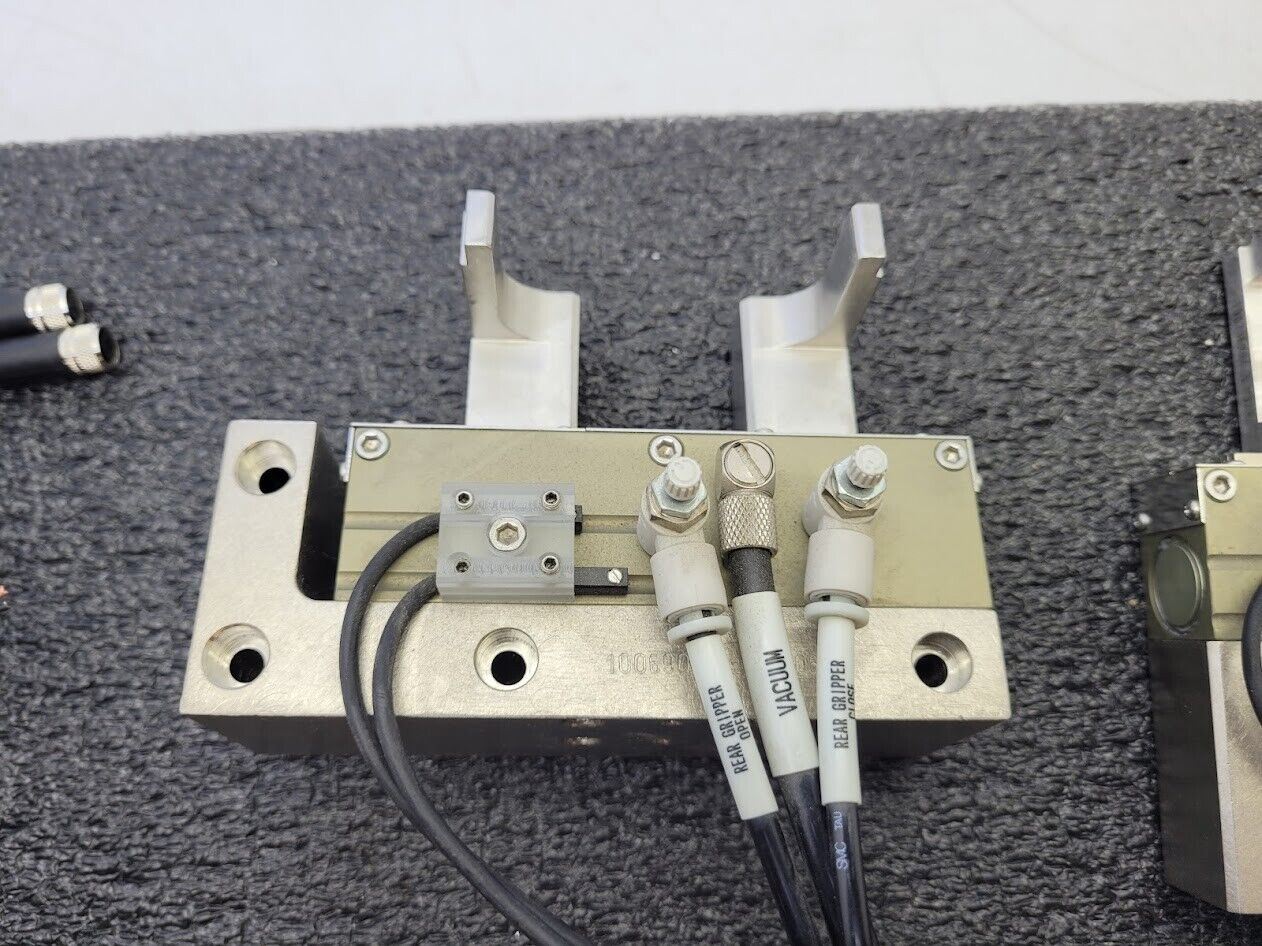 2x Destaco Robohand RPLC-4M Low Profile Cleanroom Parallel Gripper 1" Stroke