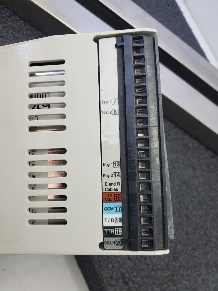 Banner USE2012NP2 & USR2012NP2 MICRO-SCREEN 20" Light Curtain Screen Set B