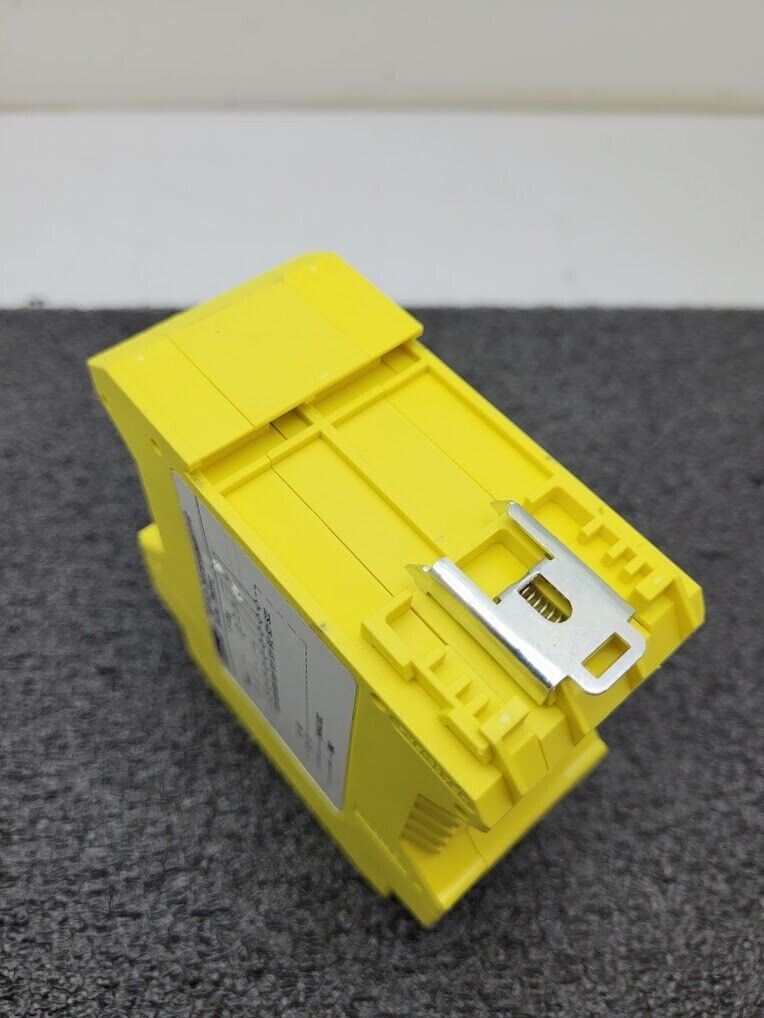 Phoenix Contact PSR-SCP-24UC/ESAM4/8X1/1X2 2963912 Safety Relays 24V AC/DC