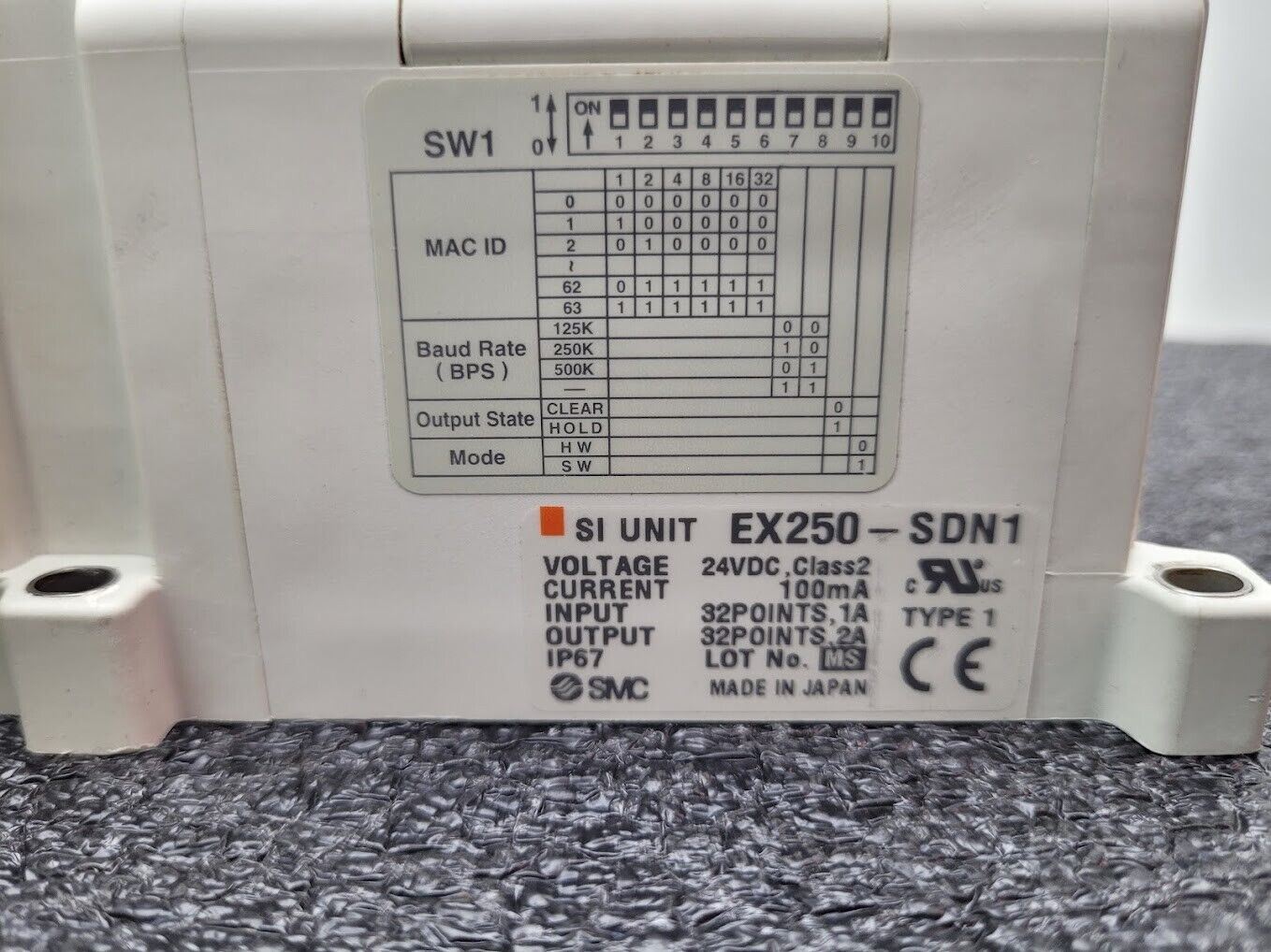 SMC SI Air EX250 SDN1 DeviceNet w 12x VQ1200N-5 -51 Solenoid Valve Block