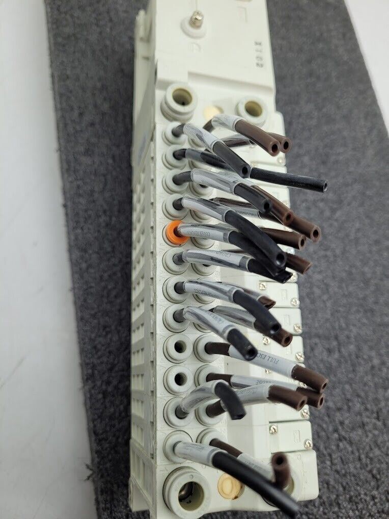 SMC SI Air EX250 SDN1 DeviceNet w 12x VQ1200N-5 -51 Solenoid Valve Block