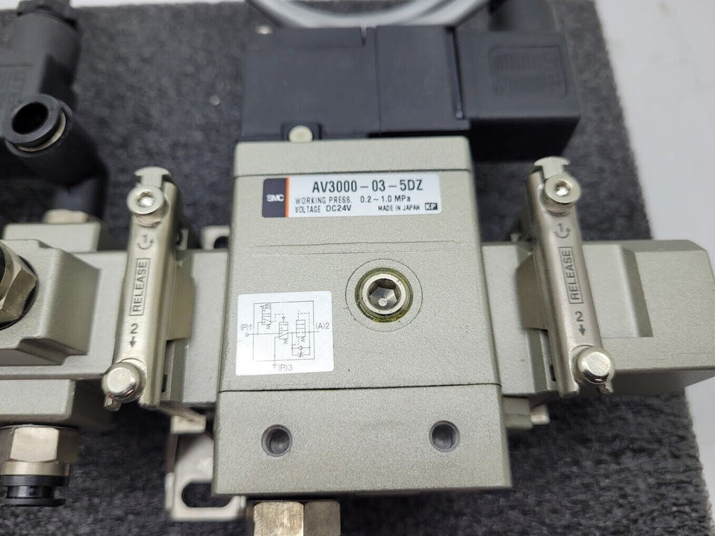 SMC Regulator NAW3000-N02 Stack On/Off 2x AV3000-03-5DZ 24VDC Soft Start Valves
