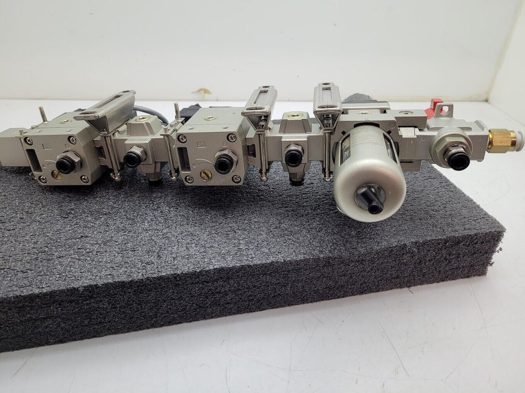 SMC Regulator NAW3000-N02 Stack On/Off 2x AV3000-03-5DZ 24VDC Soft Start Valves