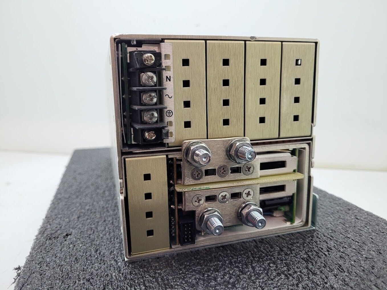 Emerson iVS1-5N0-00-A Switching Power Supply 15VDC 100A 1500W Power On Tested