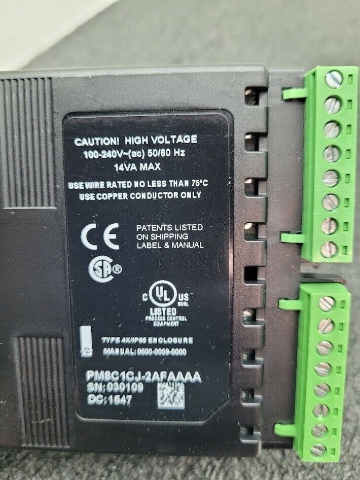 Watlow EZ-ZONE Digital Process Temperature Controller PM8C1CJ-AAFAAAA 1/8 Din