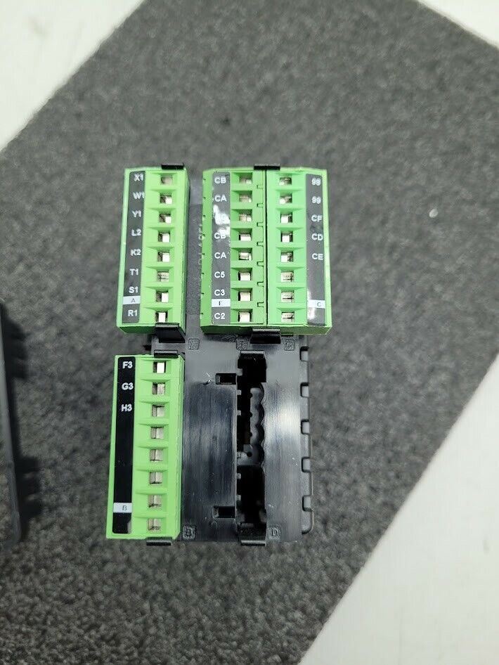 Watlow EZ-ZONE Digital Process Temperature Controller PM8C1CJ-AAFAAAA 1/8 Din