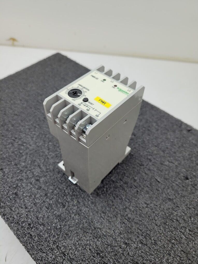 Schneider Electric Samwha PMR-22 PMR 22  Phase Monitoring Relay 160-300V 3PH