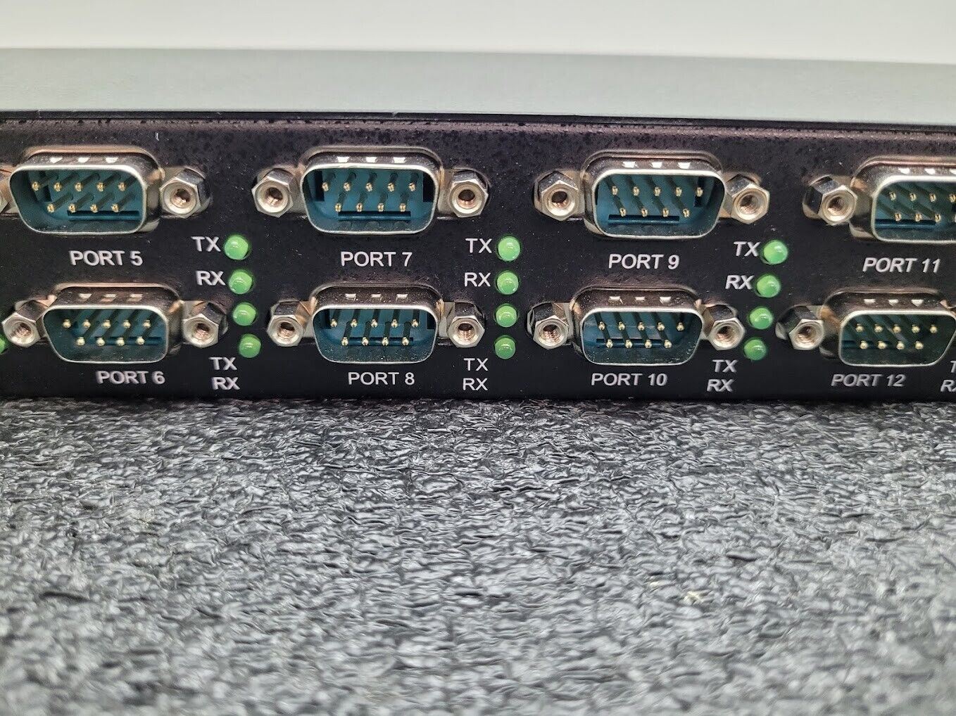 USC CoolGear USB 2.0 to 16-port RS232 Serial Adapter USB-RS232 Adapter 7-24VDC