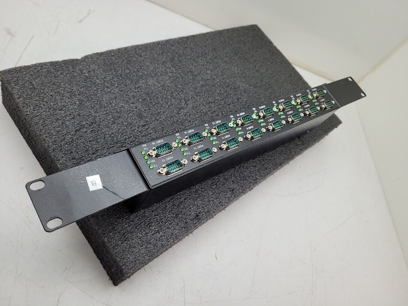 USC CoolGear USB 2.0 to 16-port RS232 Serial Adapter USB-RS232 Adapter 7-24VDC
