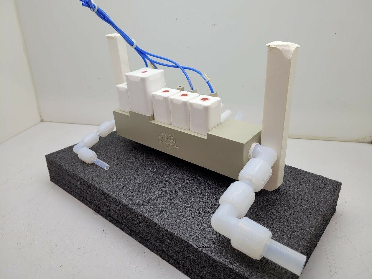 Gemu 5 Valve Diaphragm Shutoff Manifold Valve Air Open Spring Close PN4 PP "B"