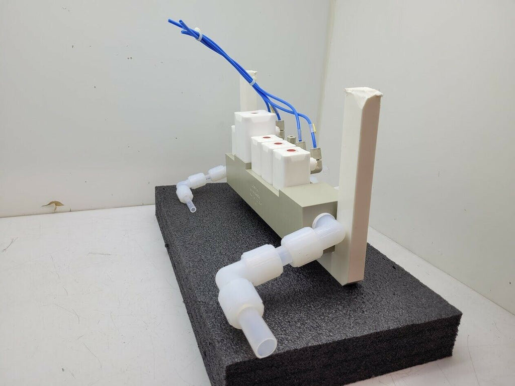 Gemu 5 Valve Diaphragm Shutoff Manifold Valve Air Open Spring Close PN4 PP "B"