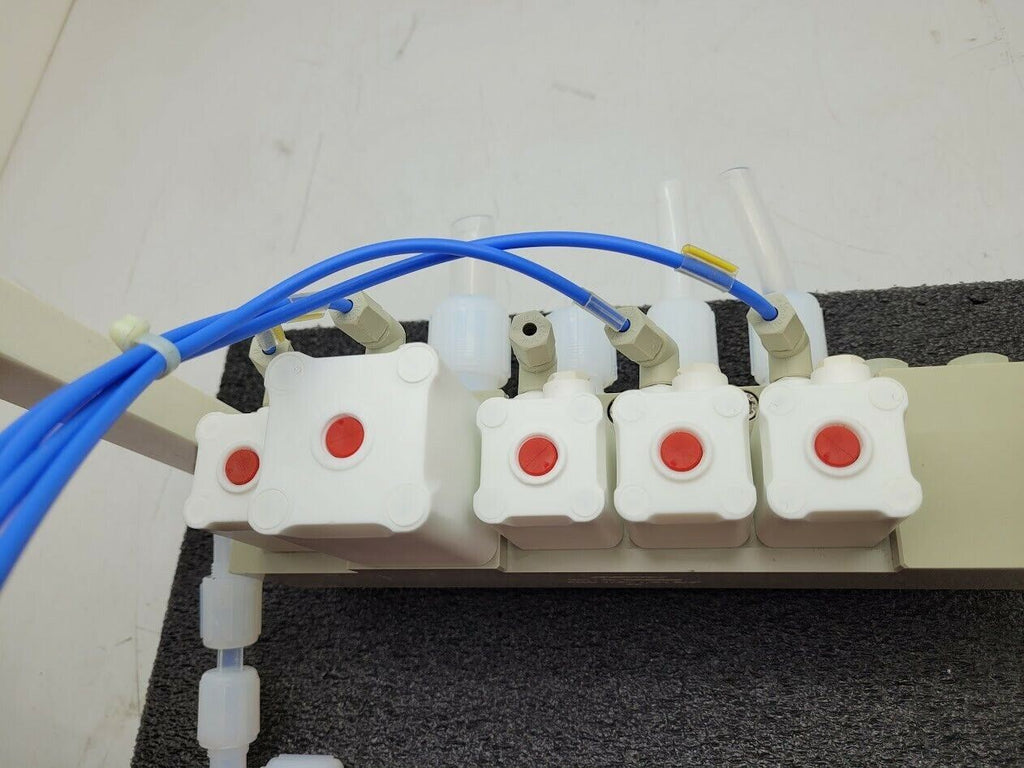 Gemu 5 Valve Diaphragm Shutoff Manifold Valve Air Open Spring Close PN4 PP "B"