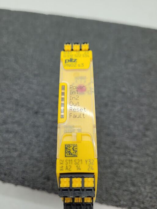 PILZ PNOZ PNOZsigma Safety Relay S3C24VDC 2N/O 751103 24 VDC 2.5W relay DIN Rail