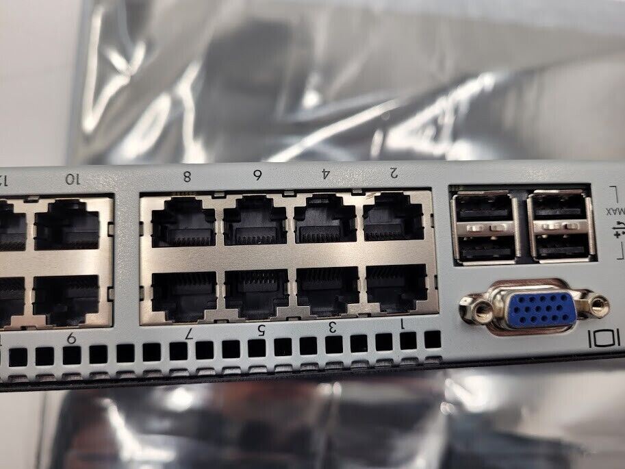 HP Hewlett Packard AF652A KVM Switch 16 Ports Rack Mount Ears 764366-001