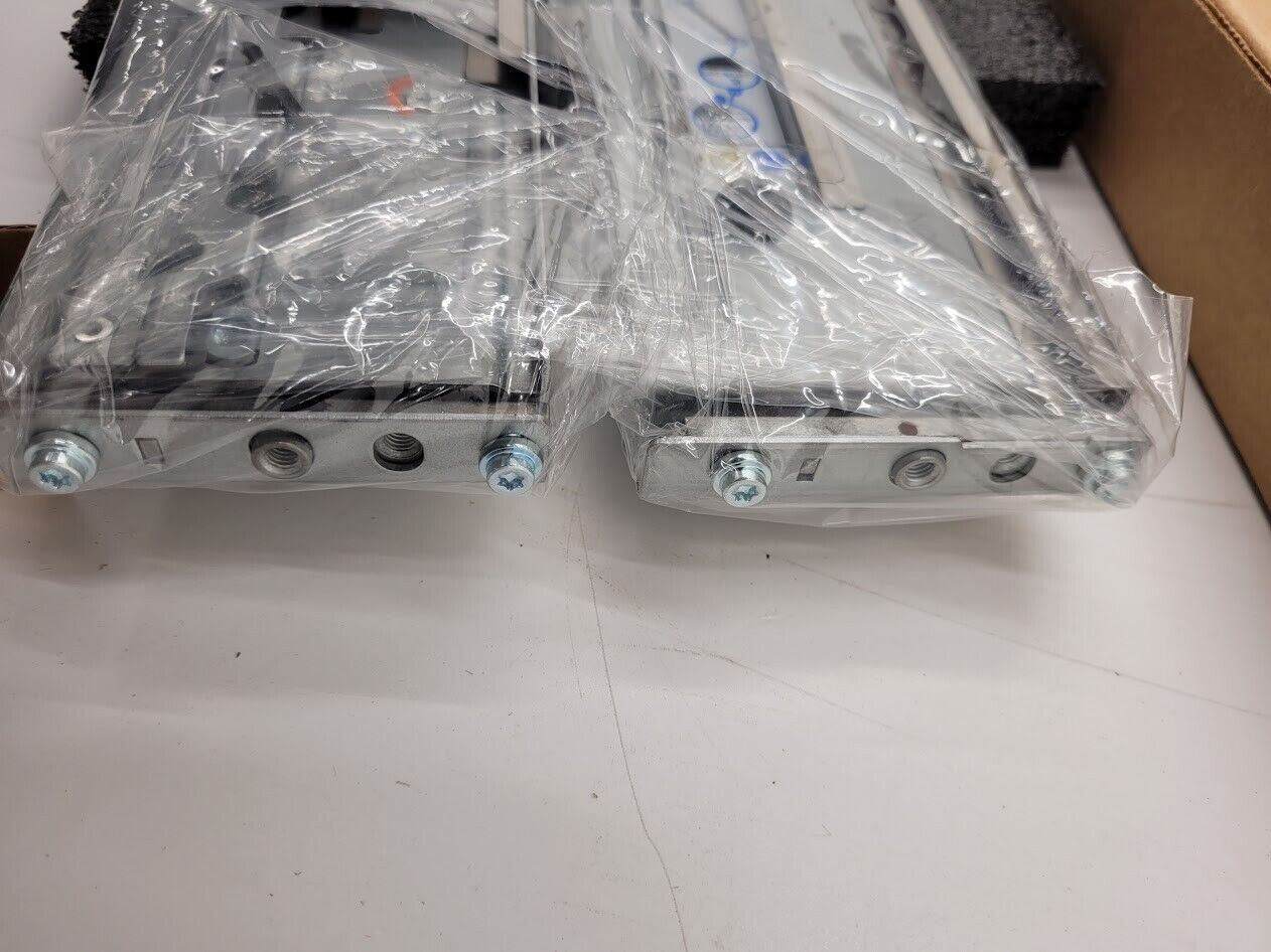 Dell Compellent SC20xx / SC40xx Left & Right Rack Sliding Rails NEW 994058-11