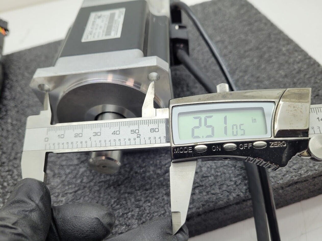 Automation Direct SVL-207 SVL207 Low Inertia AC Brushless Servo Motor 750W 3PH