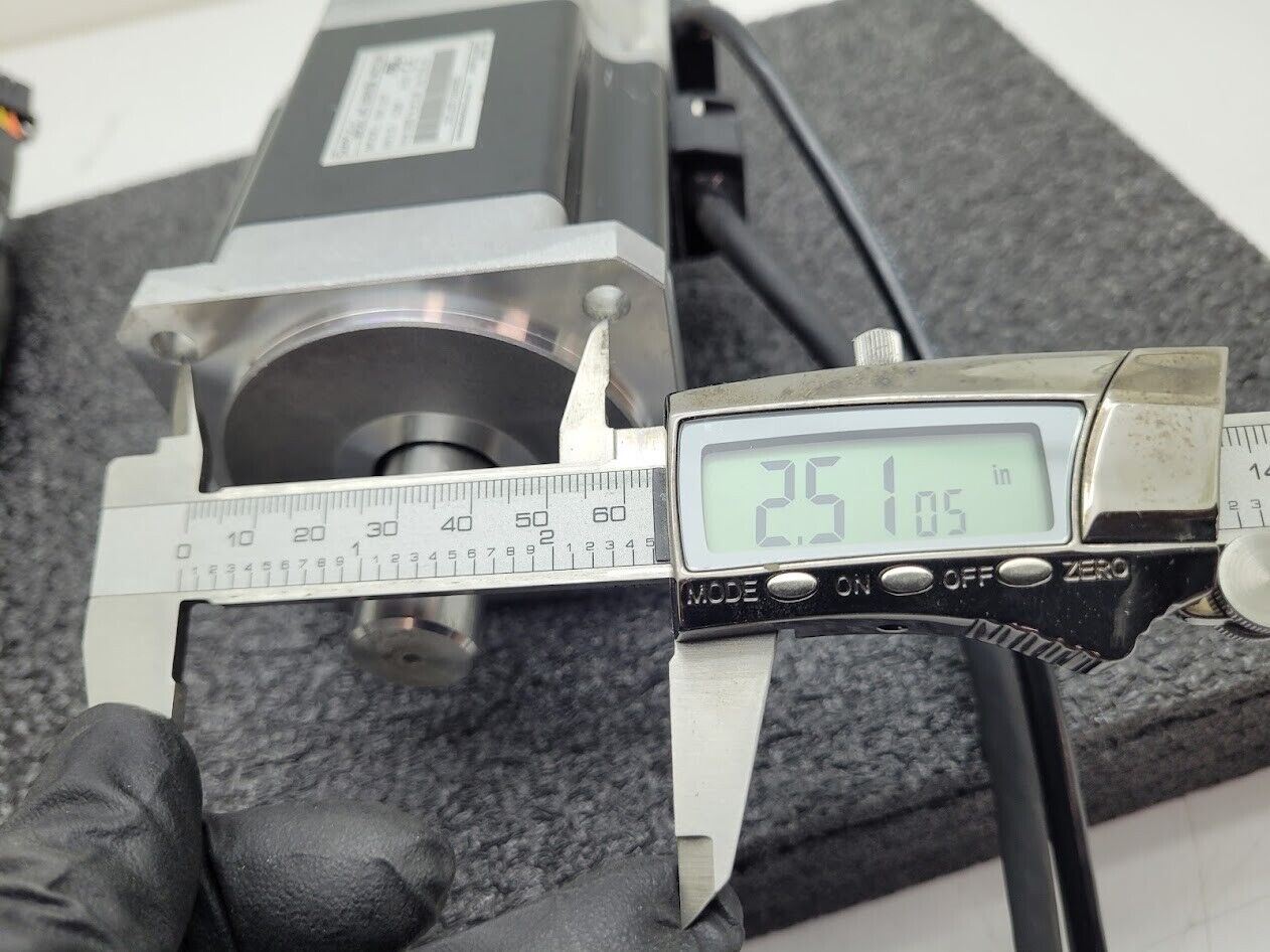 Automation Direct SVL-207 SVL207 Low Inertia AC Brushless Servo Motor 750W 3PH