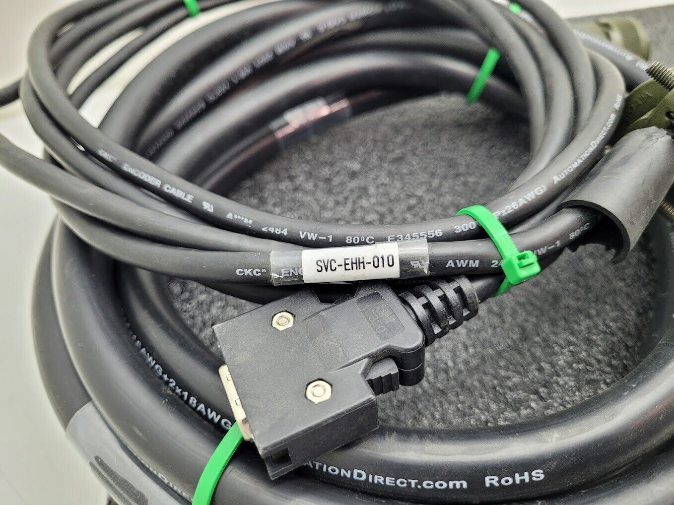 Automation Direct Sure Servo Motor SVM-210 AC 1kW 200V 5.6A 2000RPM w/ Cables