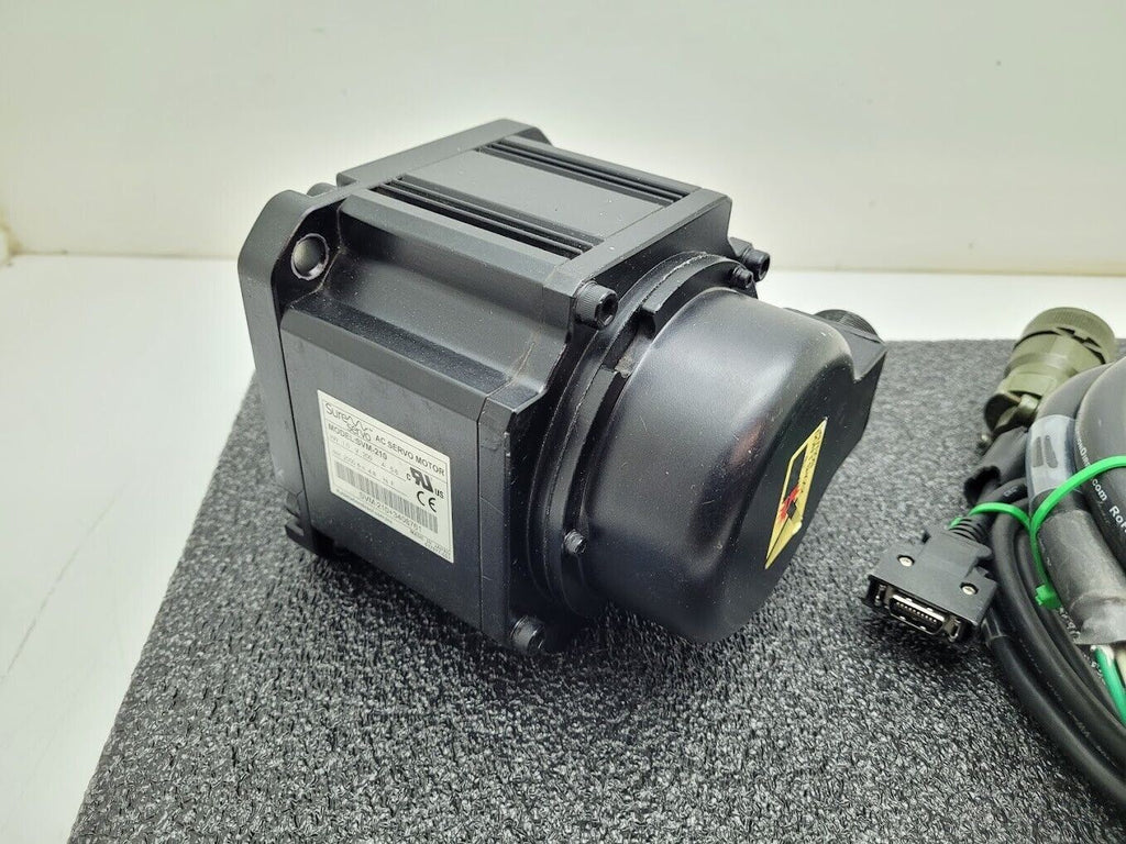 Automation Direct Sure Servo Motor SVM-210 AC 1kW 200V 5.6A 2000RPM w/ Cables