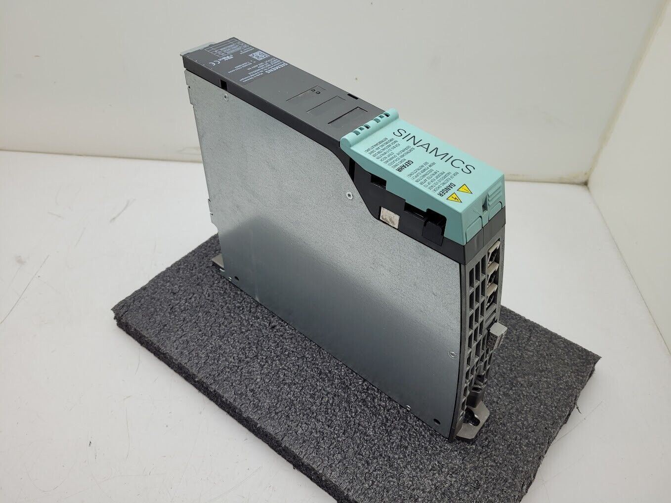 Siemens Sinamics 6SL3420-1TE21-0AA0 Single Motor Module Servo Drive 3Ph 400 "C"