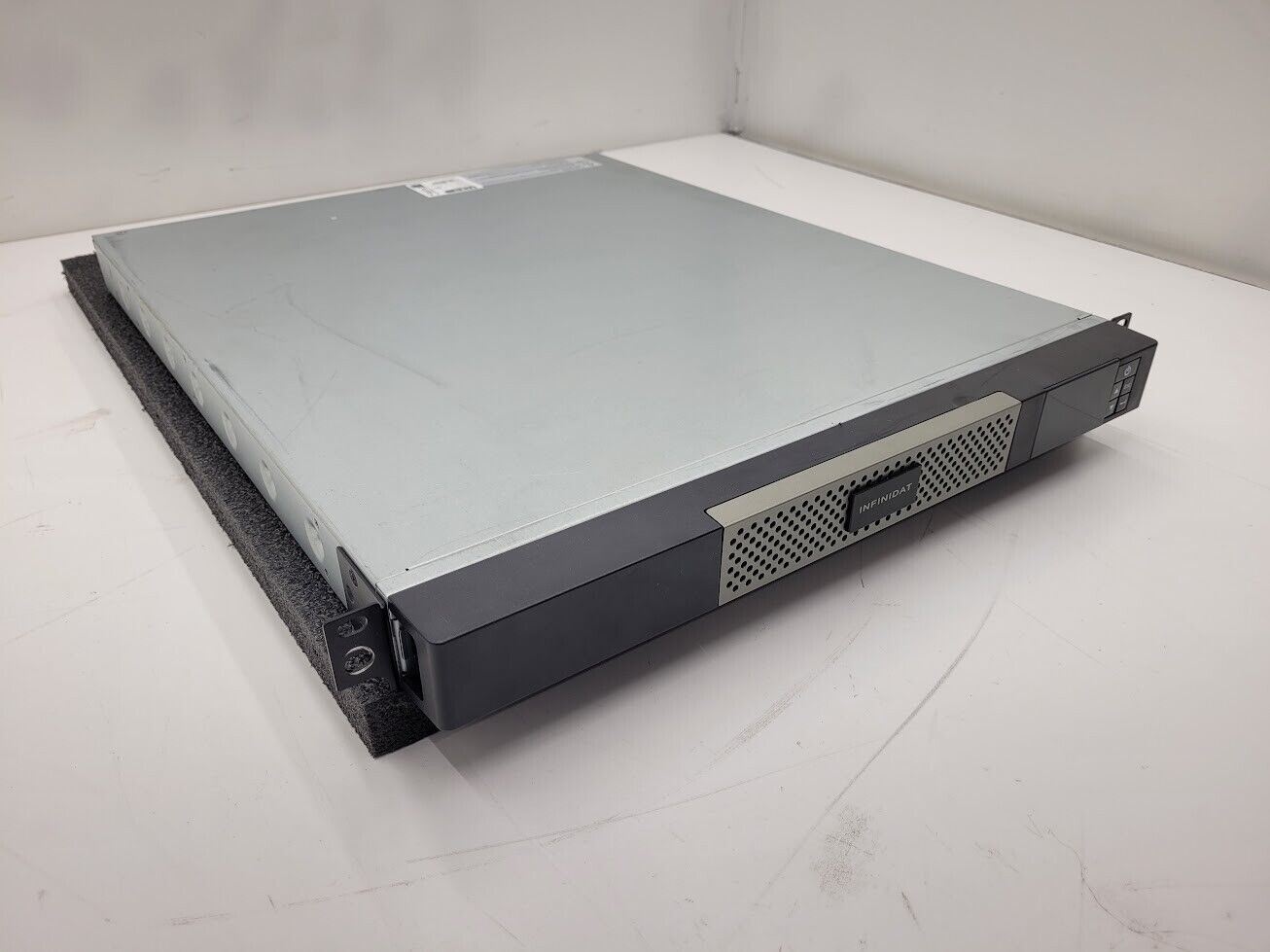 EATON INFINIDAT 5P1550iR  9210-6384-00P 1550VA 240VAC 1100W 7.1A UPS Load Tested