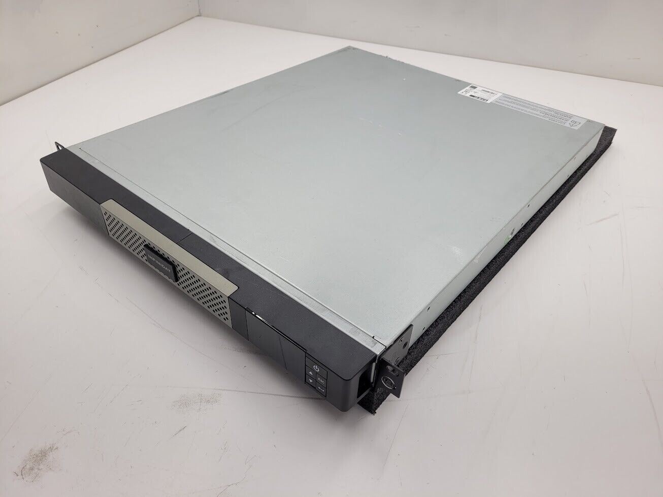 EATON INFINIDAT 5P1550iR  9210-6384-00P 1550VA 240VAC 1100W 7.1A UPS Load Tested